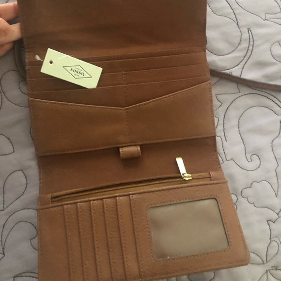 FOSSIL wallet/crossbody - Picture 3 of 4